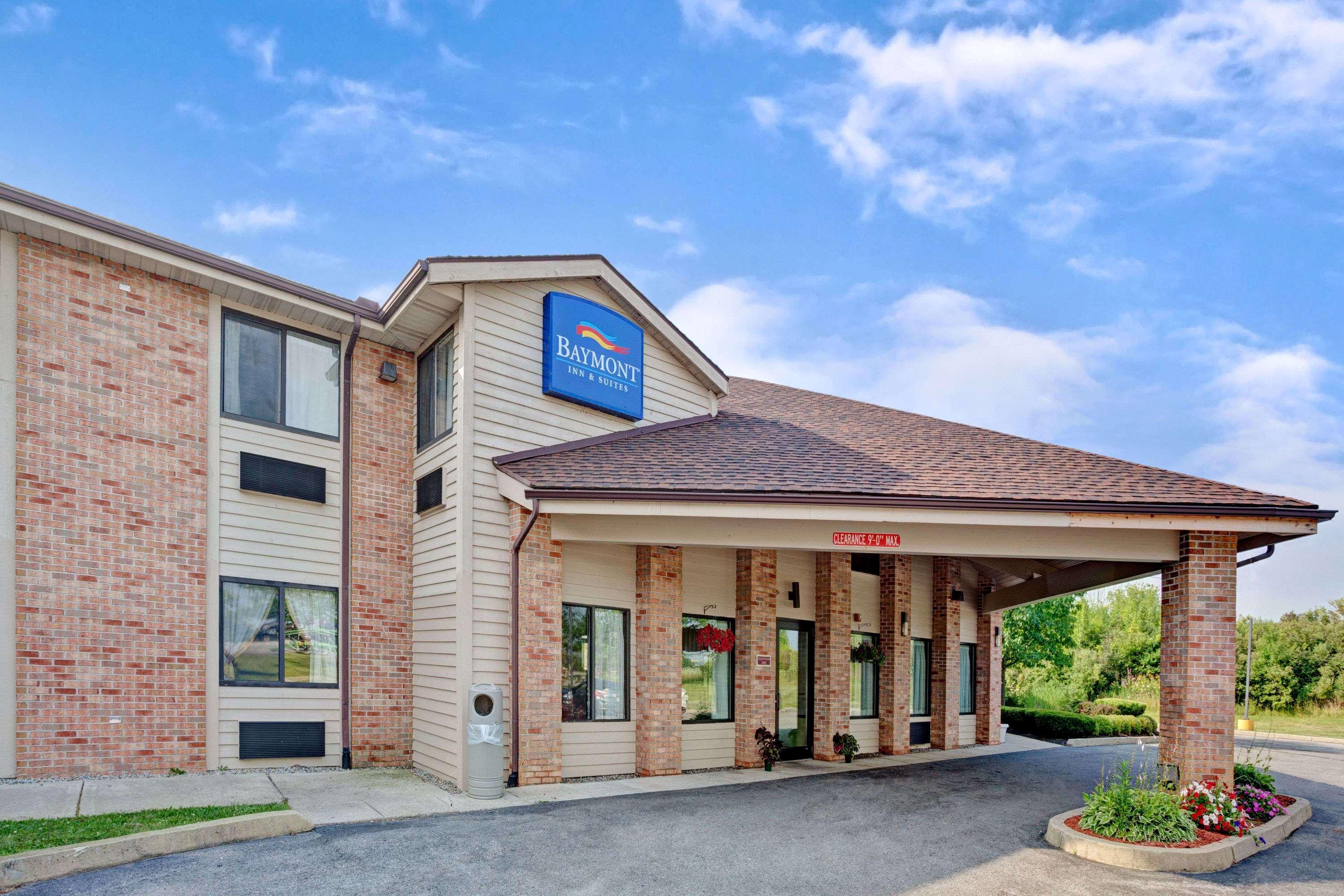 Baymont By Wyndham Monroe Hotel Buitenkant foto